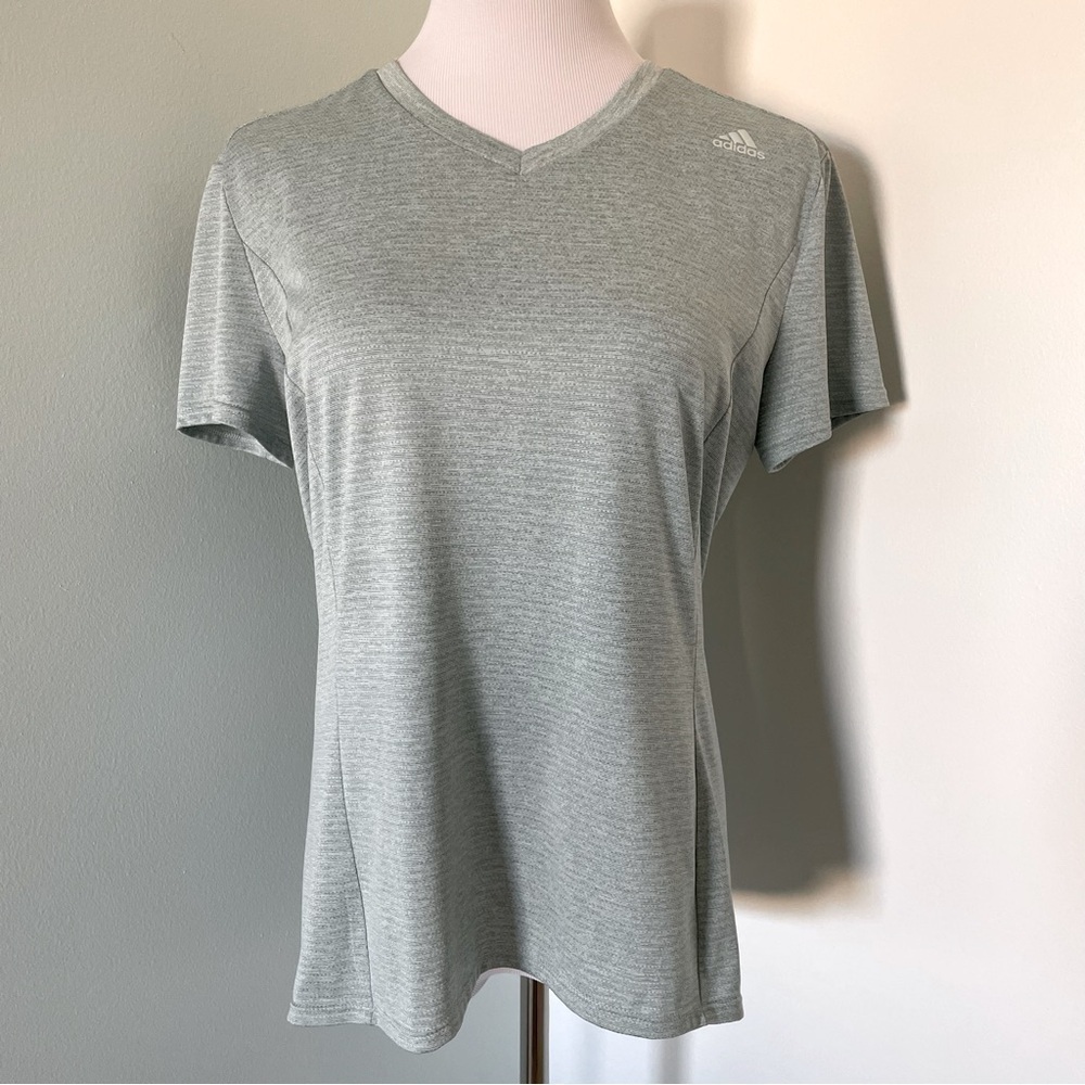 Adidas Women’s Climalite V-neck Short Sleeved Athletic Shirt Size L